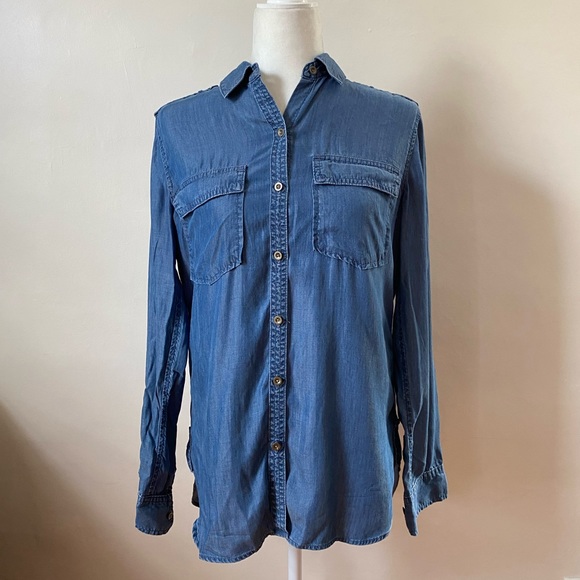 Banana Republic | Oversized Chambray Shirt - Picture 1 of 6